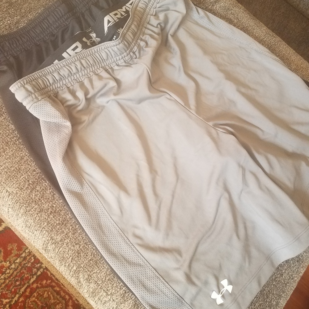 Yxl under armour shorts NWOT